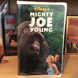 DISNEY’S-‘MIGHTY JOE YOUNG’ VHS cassette movie